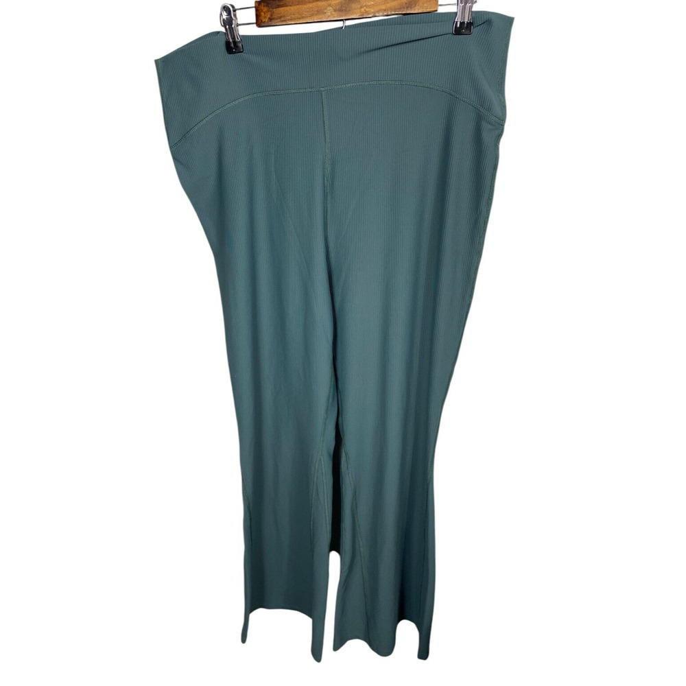 Old Navy Active Pants Size 2X Super Flare Extra High Rise Powersoft Go Dry Women